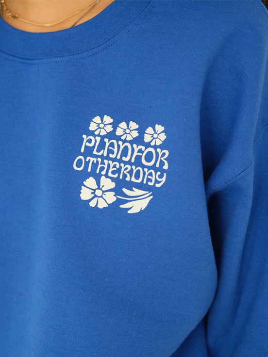 happy flower sweatshirt / royal blue